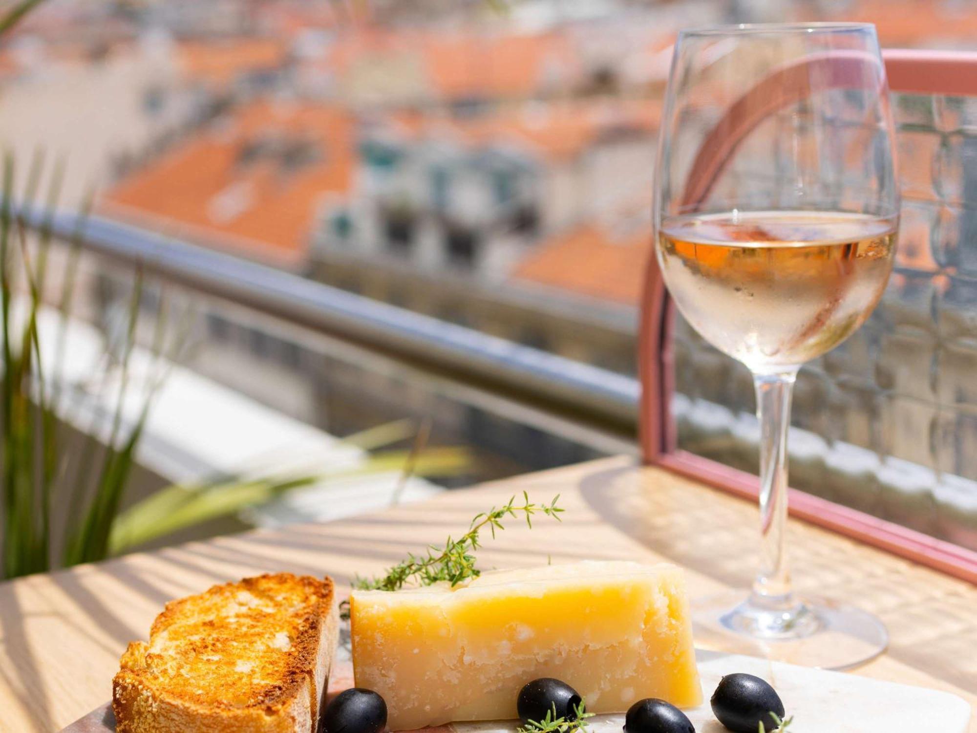 Mercure Nice Centre Notre Dame Exterior foto